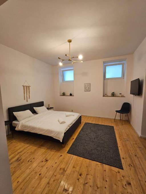 Heart Of City Center 4Br 2Bath 10 Pers Бухарест Экстерьер фото